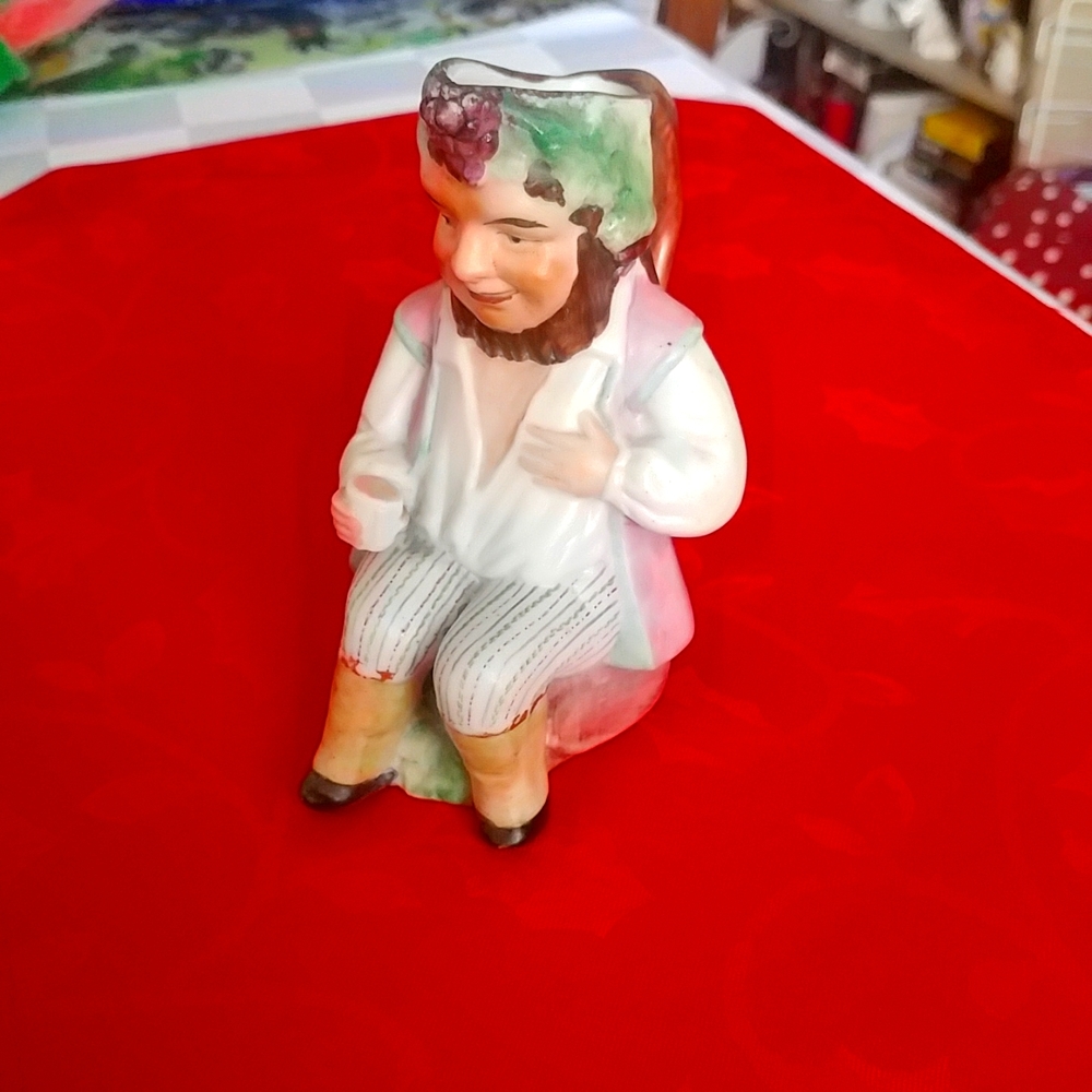 3/$20  King Festive Jug Vintage